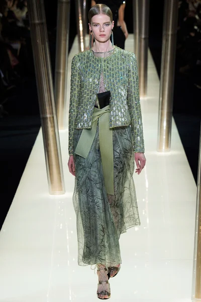 Look 37
